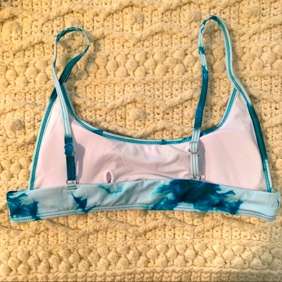 ✨ Tie Dye Bikini Set, Turquoise and White - S(4) - Picture 8 of 11
